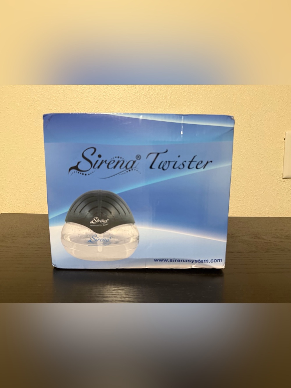 Sirena Twister Portable Water Filtration Air Purifier, LED Aromatherapy, Black